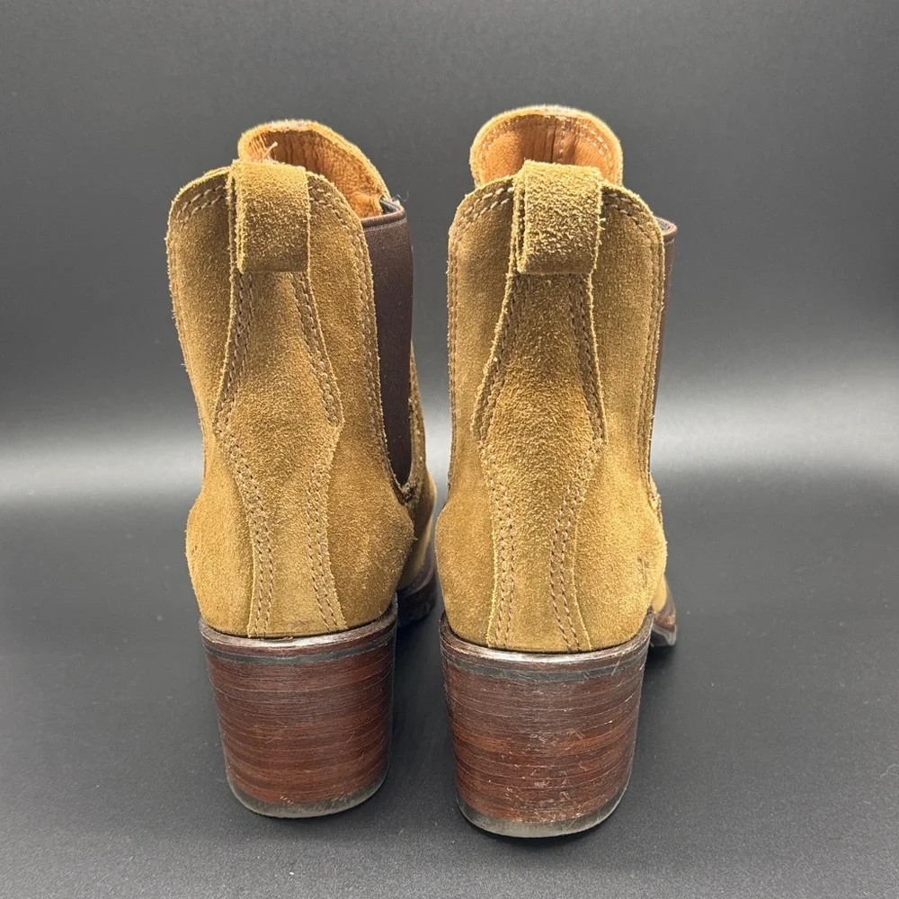 Frye Sabrina Chelsea Ankle Boots in Tan Suede ask 9 - Picture 6 of 10